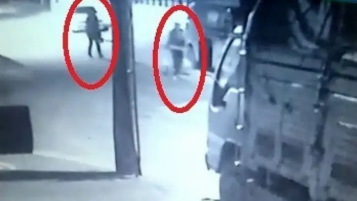 Akü hırsızları kamerada