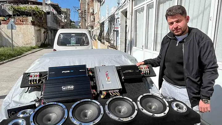 Alarm sistemini devre dışı bıraktı, ses sistemini çaldı