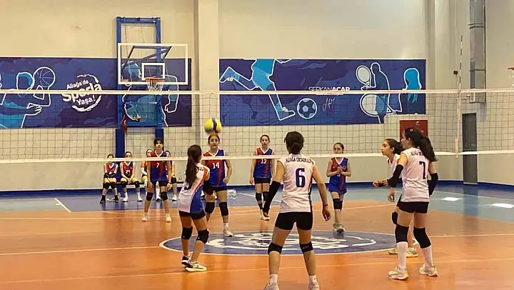Aliağalı çocuklar, sporla teknoloji bağımlılığından uzak tutuluyor