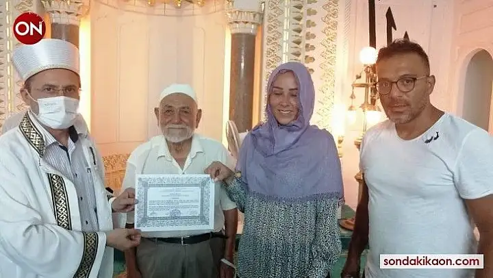 Alman Vanessa Erdek'te Müslüman oldu