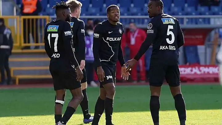 Altay, ilk devrede kabus gördü