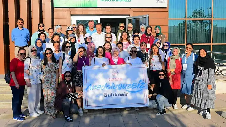Anadoluyuz Biz projesi dahilinde 40 genç Edremit Körfezini ziyaret etti