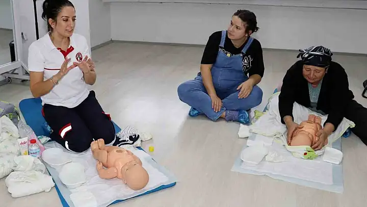 Anne adaylarına doğuma hazırlık kursu