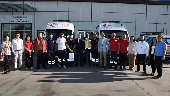 Aydın'dan 8 gönüllü sağlık personeli ve 2 ambulans Libya'ya gönderildi