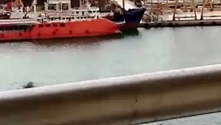 Aynı gün alınan bot yandı