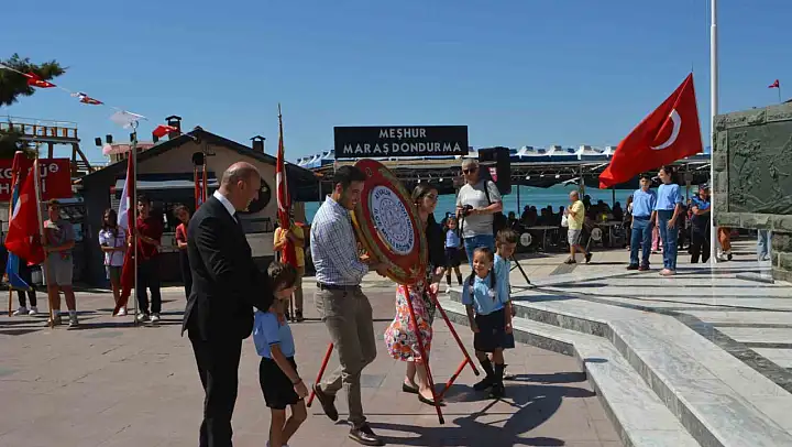 Ayvalık'ta 2024 eğitim ve öğretim yılı coşkusu
