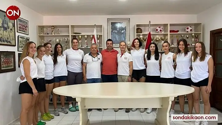 Ayvalıkgücü Belediyespor'dan gövde gösterisi
