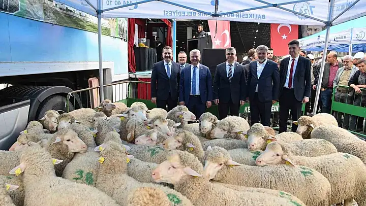Balıkesir Büyükşehir kırsalda üreticinin yanında