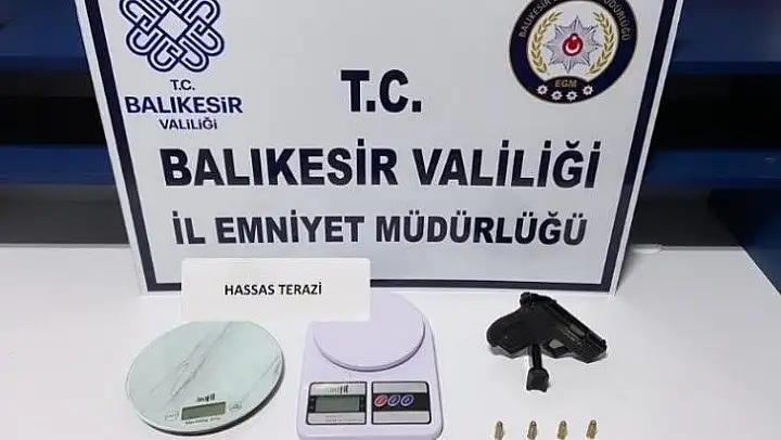 Balıkesir'de 17 şahsa uyuşturucu operasyonu