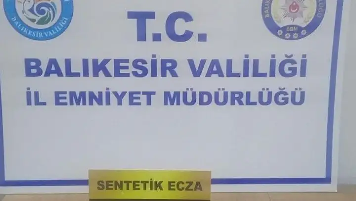 Balıkesir'de 4 uyuşturucu şüphelisini yakalandı