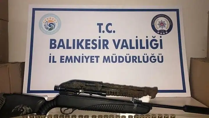 Balıkesir'de 5 aranan şahıs yakalandı