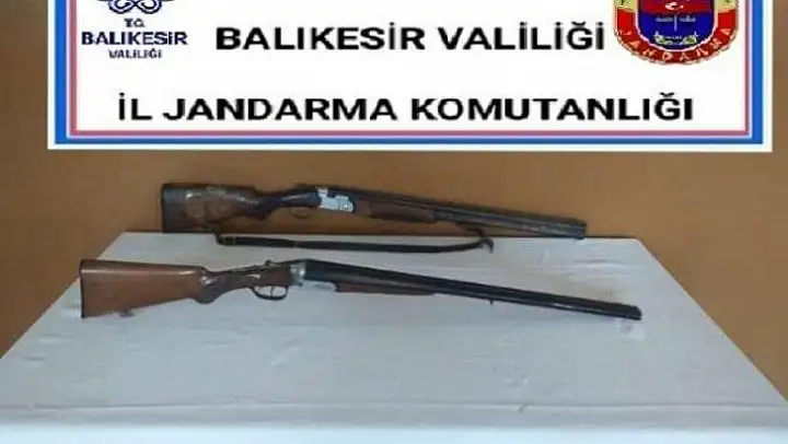 Balıkesir'de jandarma 14 aranan şahıs yakalandı