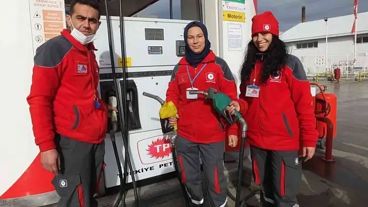 Balıkesir'de kadın akaryakıt pompacılarının sayısı artıyor