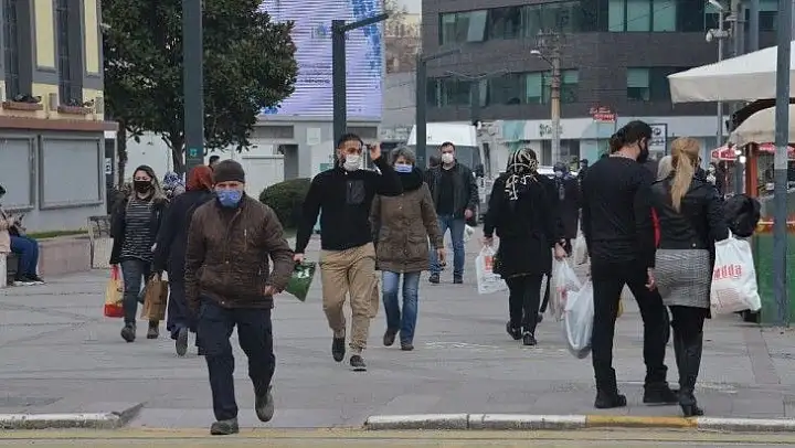 Balıkesir'de korona vakaları 5'te bire düştü
