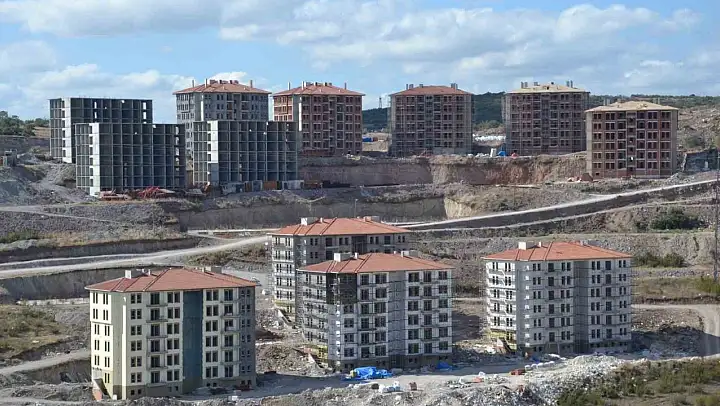 Balıkesir'de nisan ayında bin 966 konut satıldı