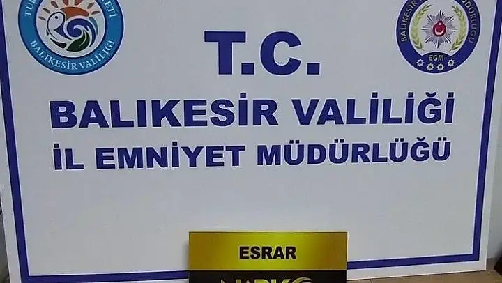 Balıkesir'de polis 12 uyuşturucu şüphelisini yakaladı