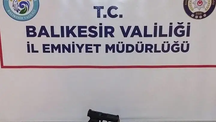 Balıkesir'de polis aranan 13 şahsı yakaladı