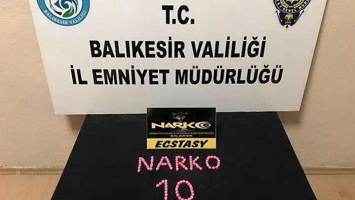 Balıkesir'de polisten 11 uyuşturucu şüphelisine operasyon