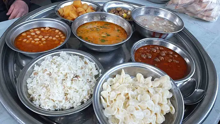 Balıkesir'de toplu iftar geleneği devam ediyor