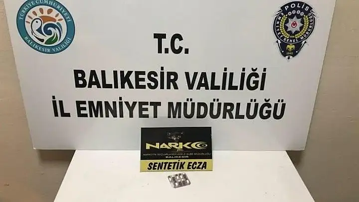 Balıkesir'de uyuşturucu operasyonu 5 kişiye gözaltı
