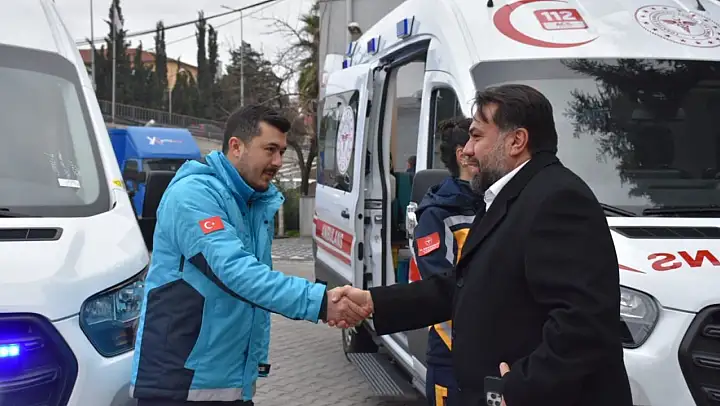 Balıkesir'e, 4 ambulans ve 1 adet Umke aracı teslim edildi