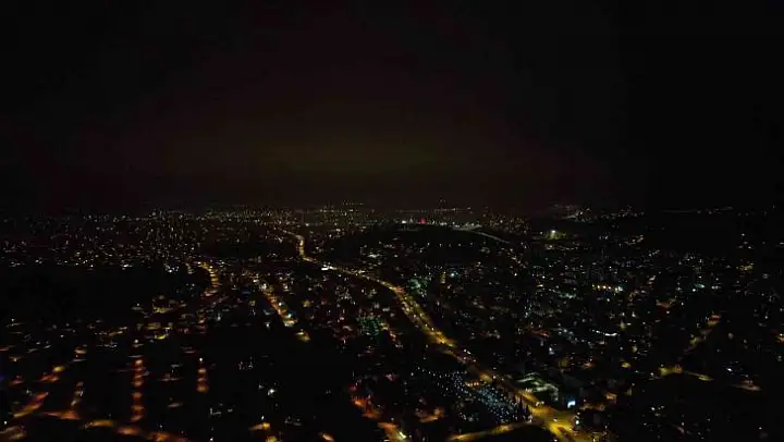 Balıkesir yeni yılın ilk dakikalarına böyle girdi.