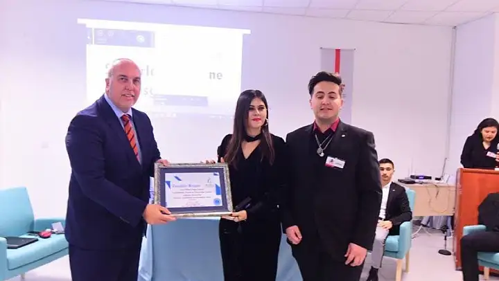 Balıkesirli genç yazara büyük onur