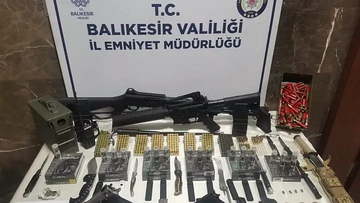 Bandırma'da ateşli silah ve mühimmat operasyonu