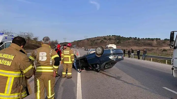 Bandırma'da trafik kazası iki kişi yaralandı