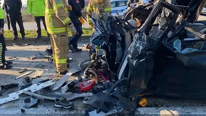 Bandırma'da zincirleme trafik kazası: 5 yaralı