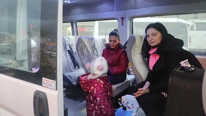 Bandırma Depremzede aileye kucak açtı