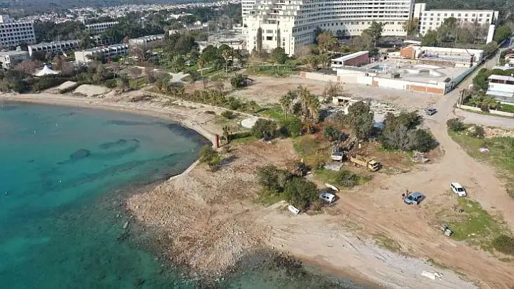 Başkan Atabay, 'Kaçak yapıların yıkımıyla bir buçuk kilometre uzunluğunda sahil Didim'e kazandırılacak'