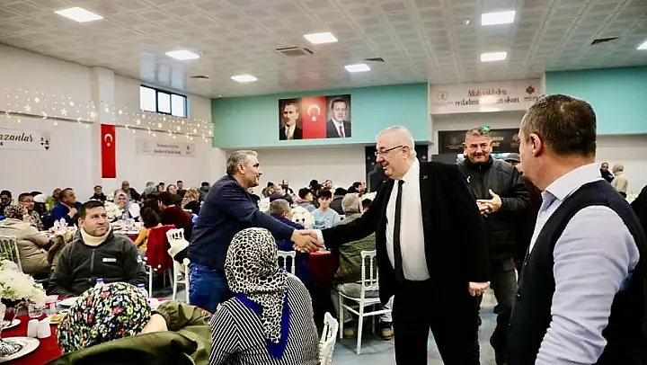 Başkan Mehmet Ertaş, Tuzcumurat Mahalle evi'nde vatandaşlarla iftarda buluştu