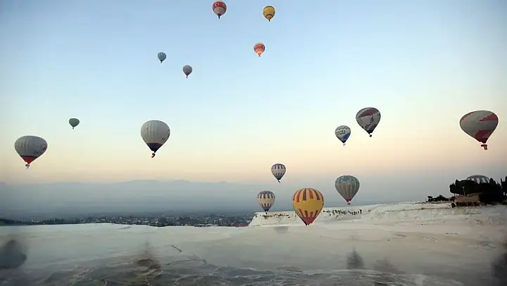 Başkan Örki'den Gençlik ve Havacılık Festivaline gökyüzünden davet