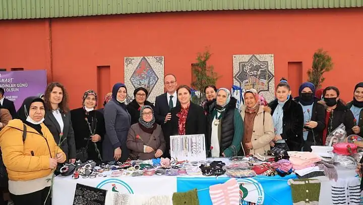 Başkan Örki kadın personelleri unutmadı
