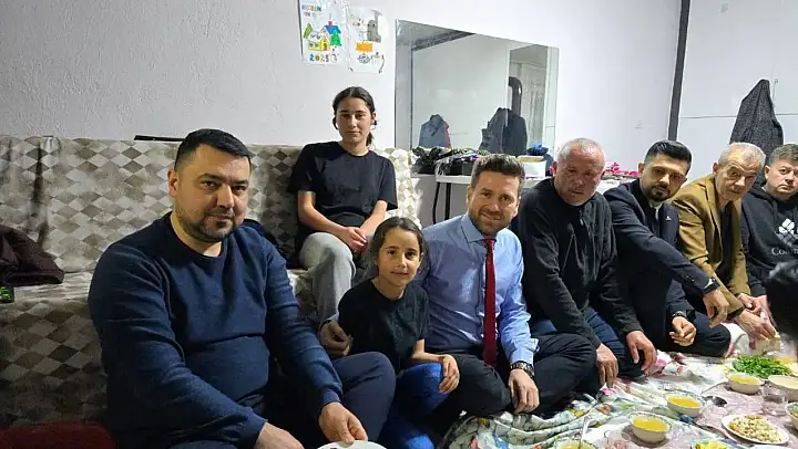 Başkan Tatık iftarda Canatan ailesine konuk oldu