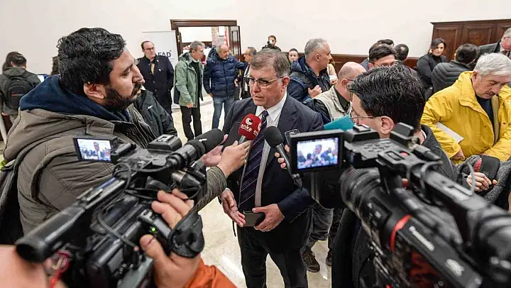 Başkan Tugay: 'İzmir'de riskli yapıların tespiti ve yenilenmesi için üzerimize düşeni yapacağız'