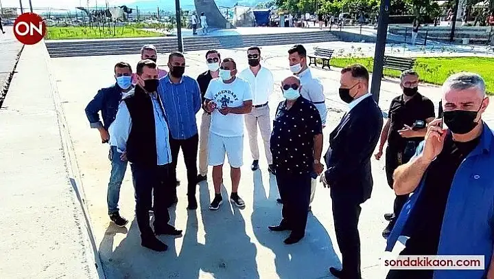 Başkan Yılmaz Edremit'te esnafı dinledi