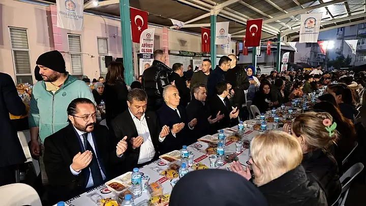 Başkan Zolan iftar yemeğinde vatandaşlarla buluştu