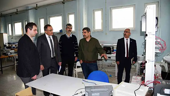 BAÜN'ne, Uluslararası Girişim Grubundan ziyaret