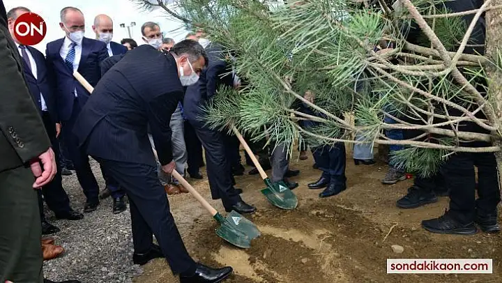 Belediye çalışıyor, yıldırım geleceğe taşınıyor