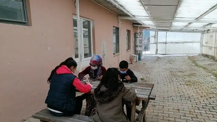 Bigadiç'te muhtardan örnek davranış