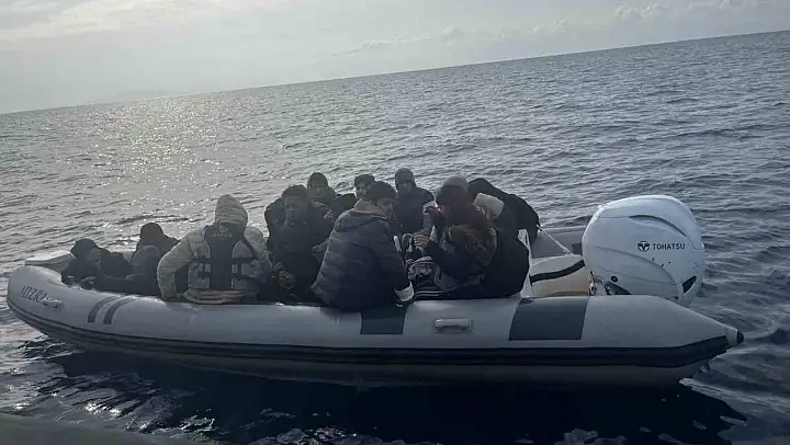 Bodrum'da 18 düzensiz göçmen kurtarıldı