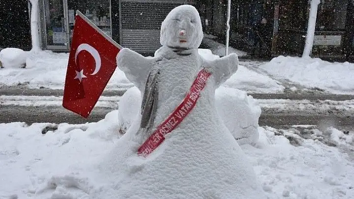 Burası kardan adamların caddesi