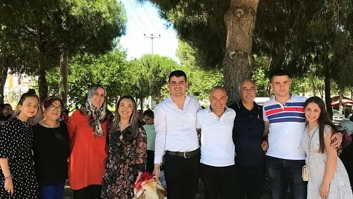 Burhaniye' de nişanlıya koç götürme geleneği devam ediyor