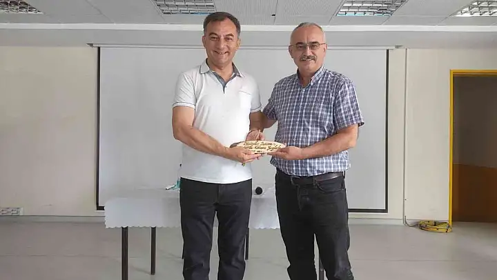 Burhaniye'de 'Yazar-Okur' etkinliği