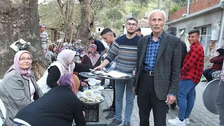 Burhaniye'de geleneksel köylü iftarı binlerce vatandaşı buluşturdu
