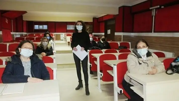 Burhaniye'de hijyen kursları ağırlık kazandı