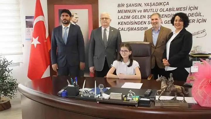 Burhaniye'de makamlar çocukların oldu