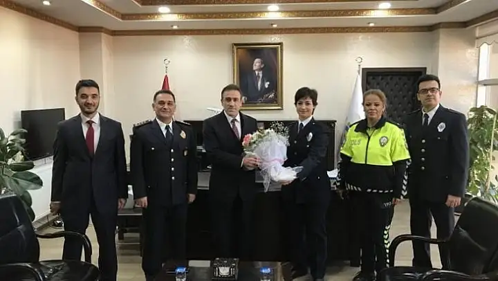 Burhaniye'de polislerden kaymakam ziyareti